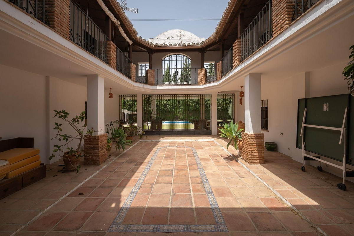 6 Bed Townhouse for sale in Alhaurín El Grande Costa Del Sol, Málaga, Spain