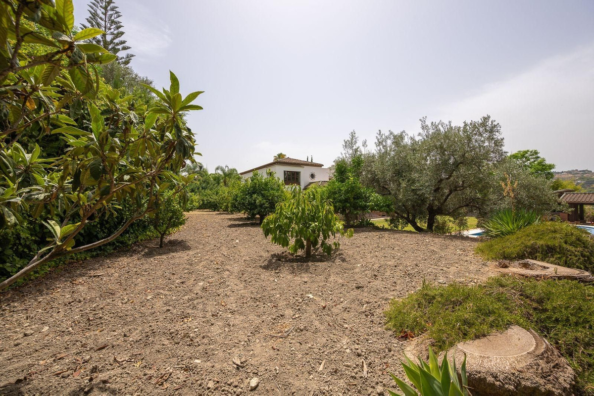 6 Bed Townhouse for sale in Alhaurín El Grande Costa Del Sol, Málaga, Spain