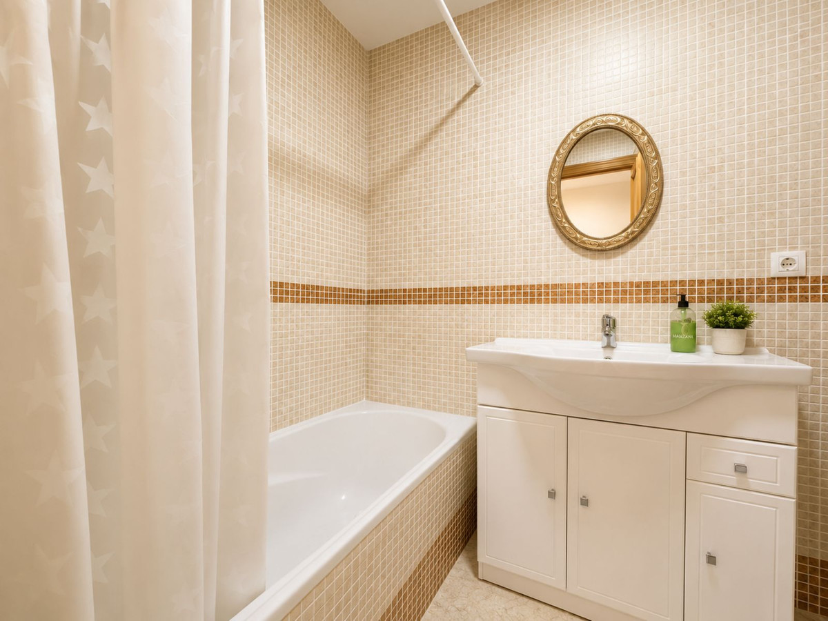 2 Bed Apartment for sale in Manilva Costa Del Sol, Málaga, Spain