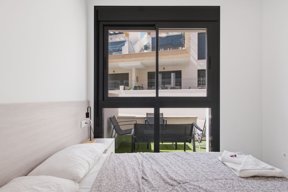 2 Bed Apartment for sale in Villamartin Costa Blanca, Alicante, Spain
