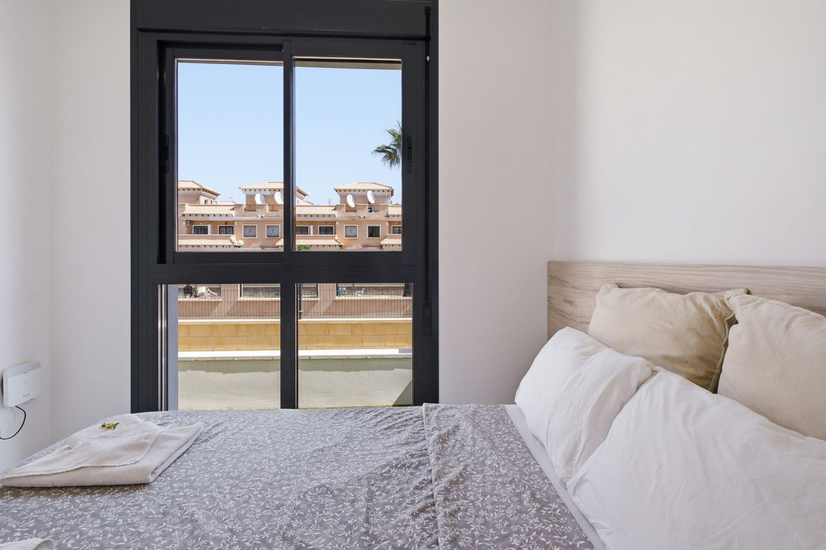 2 Bed Apartment for sale in Villamartin Costa Blanca, Alicante, Spain