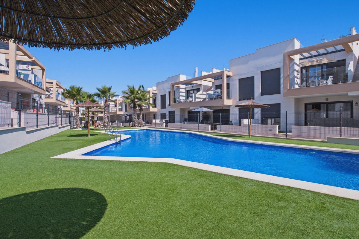 2 Bed Apartment for sale in Villamartin Costa Blanca, Alicante, Spain