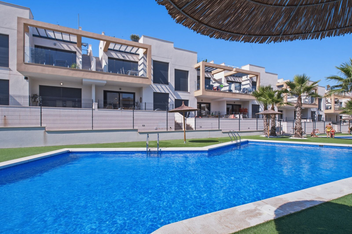 2 Bed Apartment for sale in Villamartin Costa Blanca, Alicante, Spain