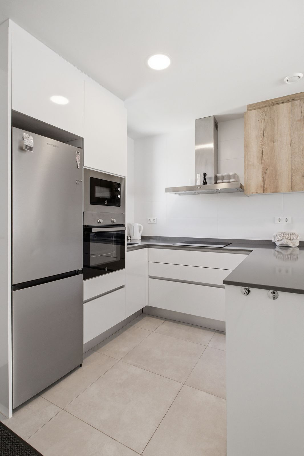 2 Bed Apartment for sale in Villamartin Costa Blanca, Alicante, Spain