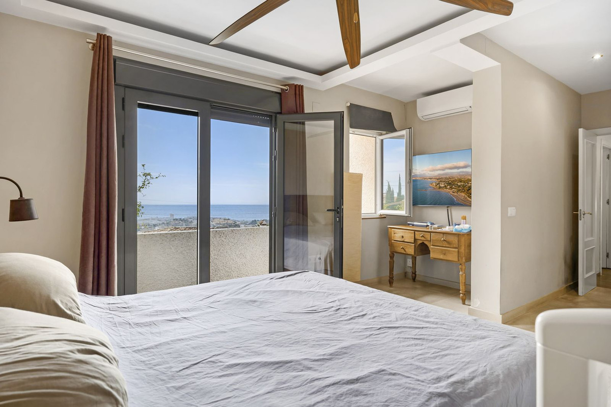 4 Bed Townhouse for sale in Benalmadena Costa Del Sol, Málaga, Spain