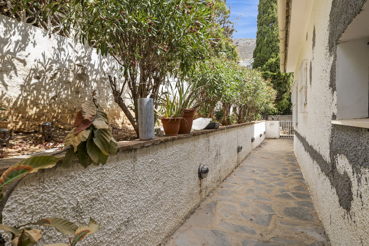 4 Bed Townhouse for sale in Benalmadena Costa Del Sol, Málaga, Spain