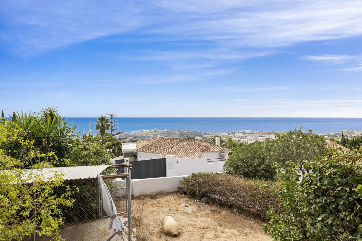 4 Bed Townhouse for sale in Benalmadena Costa Del Sol, Málaga, Spain