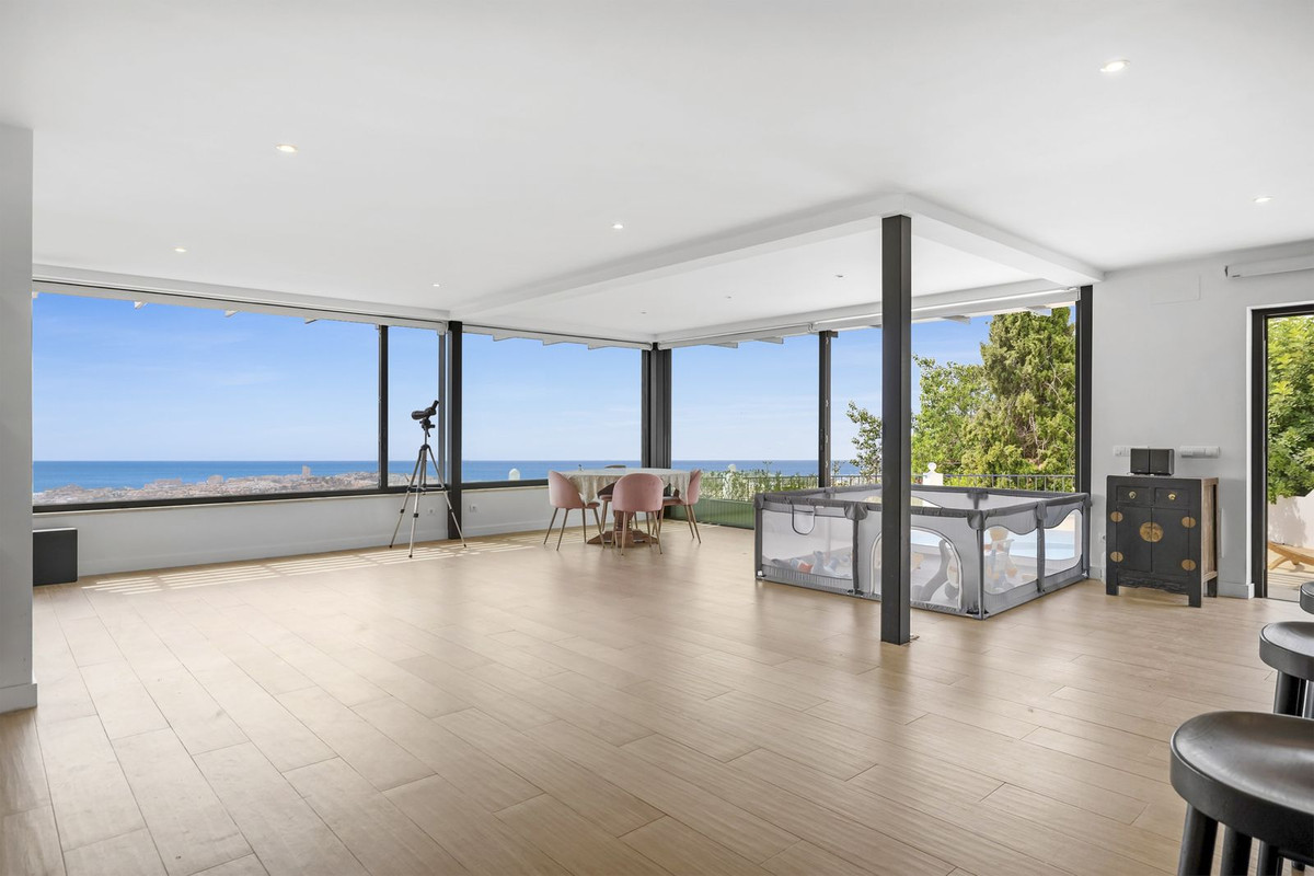 4 Bed Townhouse for sale in Benalmadena Costa Del Sol, Málaga, Spain