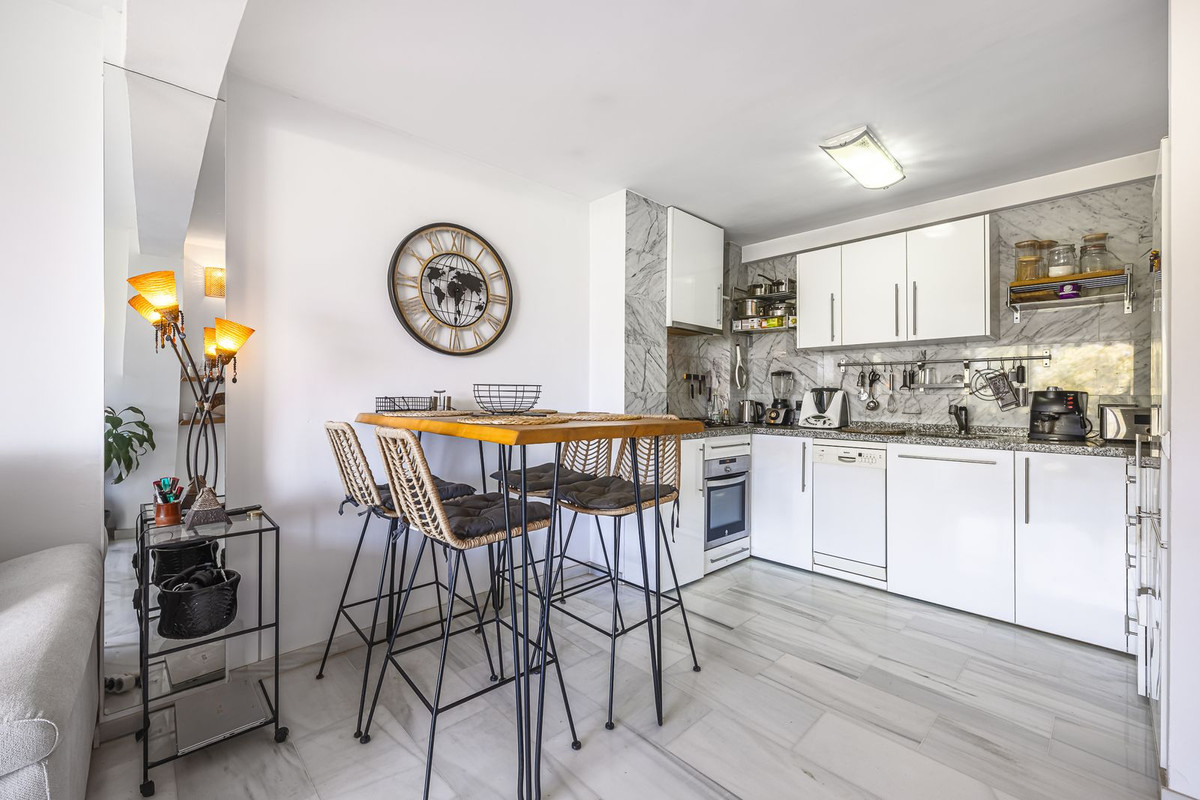 1 Bed Apartment for sale in Marbella Costa Del Sol, Málaga, Spain