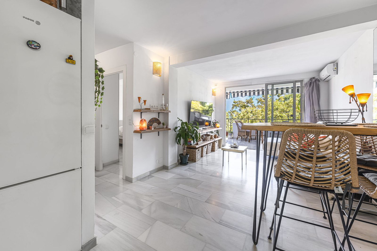 1 Bed Apartment for sale in Marbella Costa Del Sol, Málaga, Spain