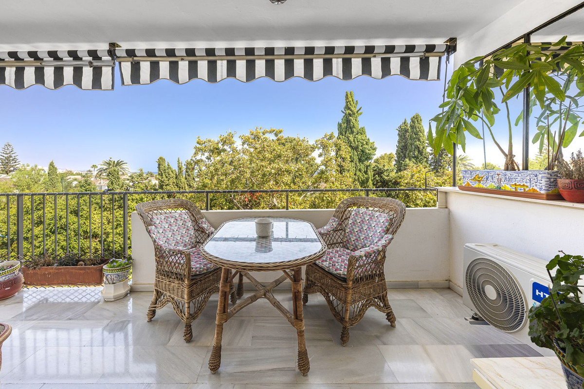 1 Bed Apartment for sale in Marbella Costa Del Sol, Málaga, Spain