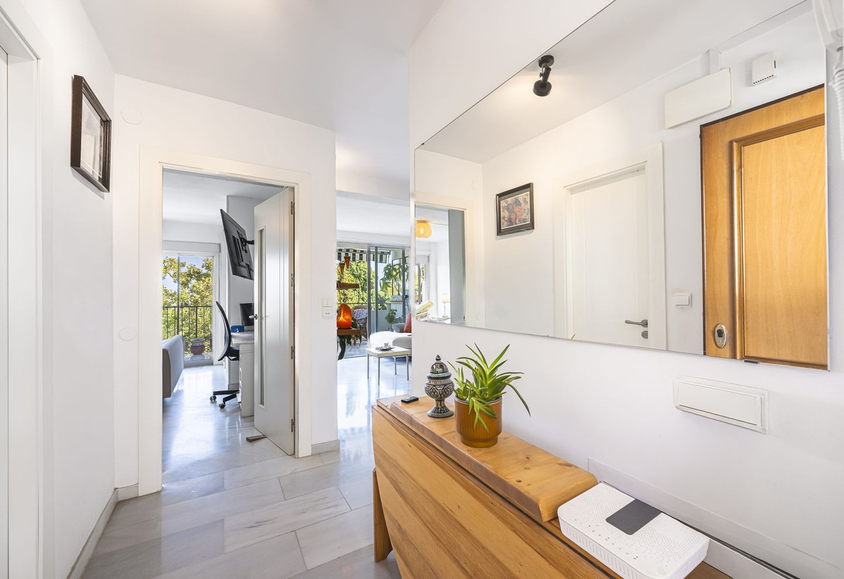 1 Bed Apartment for sale in Marbella Costa Del Sol, Málaga, Spain