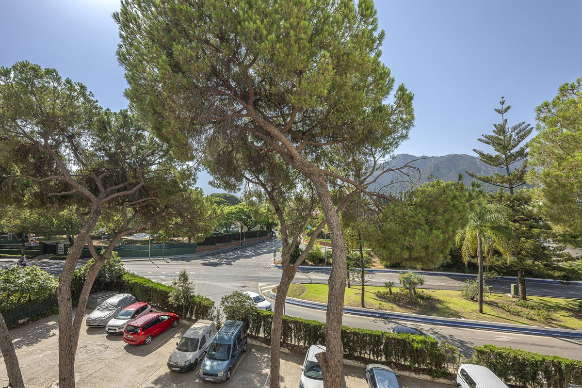 1 Bed Apartment for sale in Marbella Costa Del Sol, Málaga, Spain