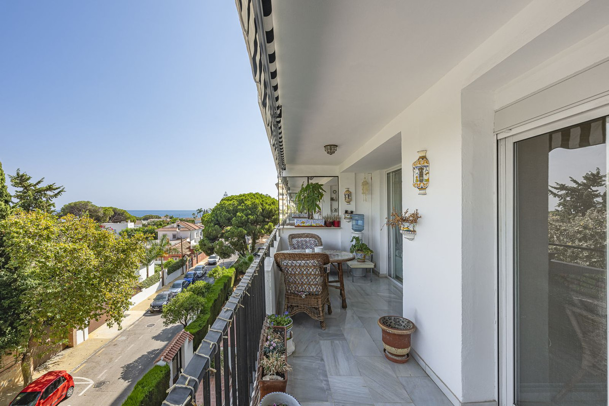1 Bed Apartment for sale in Marbella Costa Del Sol, Málaga, Spain