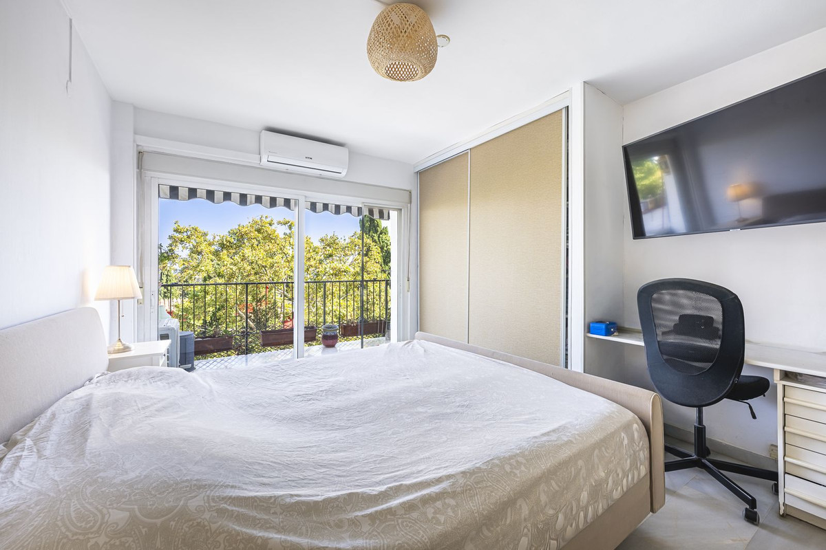 1 Bed Apartment for sale in Marbella Costa Del Sol, Málaga, Spain