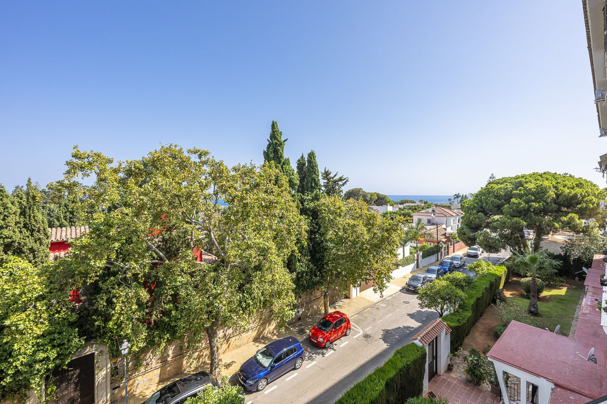 1 Bed Apartment for sale in Marbella Costa Del Sol, Málaga, Spain