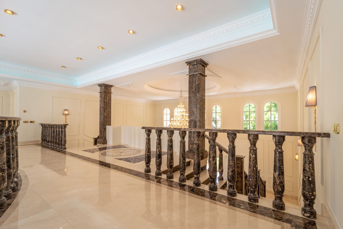 Se vende Villa - Chalet de 10 dormitorios en Costa Del Sol, Málaga, España