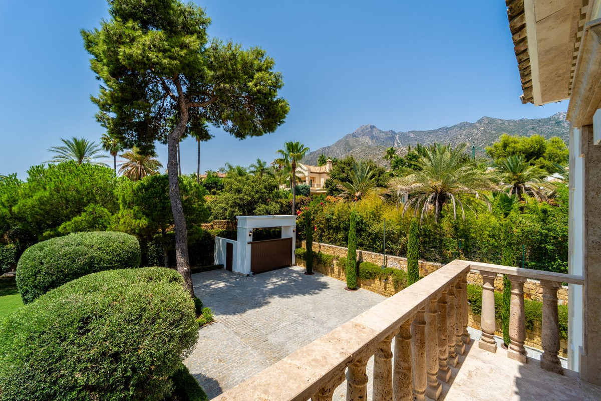 Se vende Villa - Chalet de 10 dormitorios en Costa Del Sol, Málaga, España