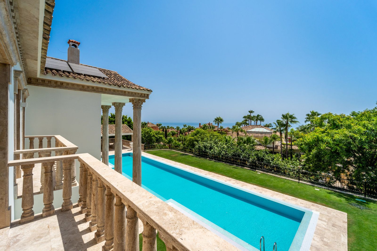 Se vende Villa - Chalet de 10 dormitorios en Costa Del Sol, Málaga, España