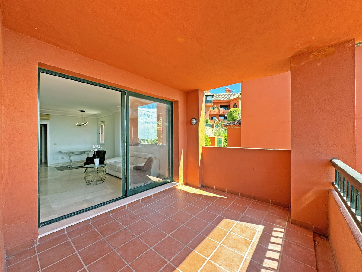 Se vende Apartamento Planta Media de 2 dormitorios en Costa Del Sol, Málaga, España
