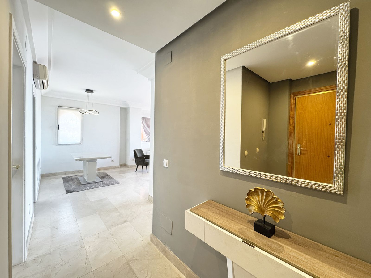 Se vende Apartamento Planta Media de 2 dormitorios en Costa Del Sol, Málaga, España