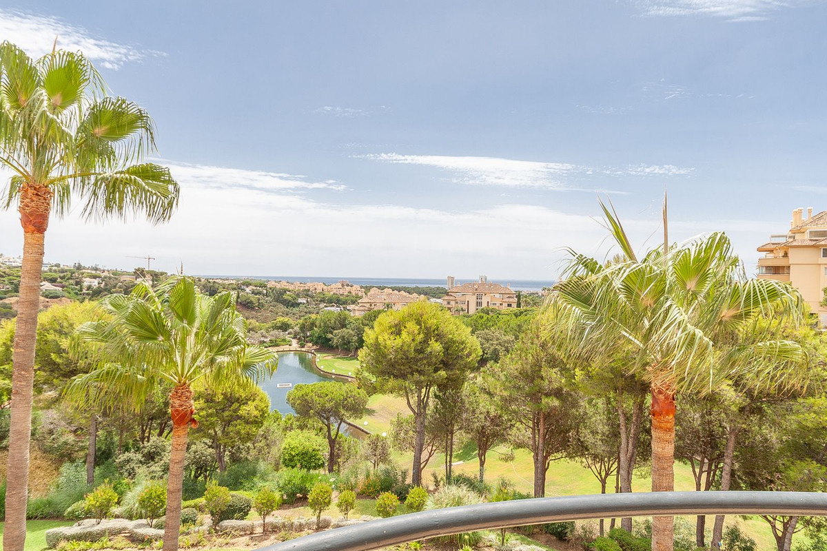 3 Bed Apartment for sale in Elviria Costa Del Sol, Málaga, Spain