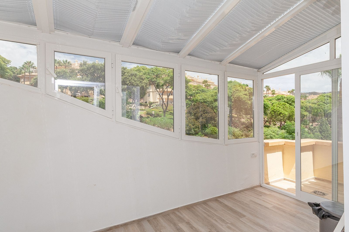 3 Bed Apartment for sale in Elviria Costa Del Sol, Málaga, Spain