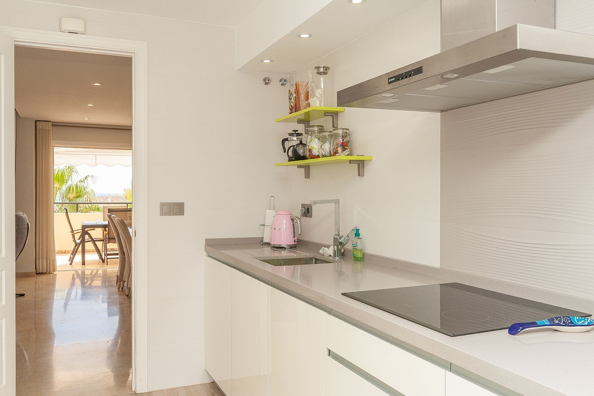 3 Bed Apartment for sale in Elviria Costa Del Sol, Málaga, Spain