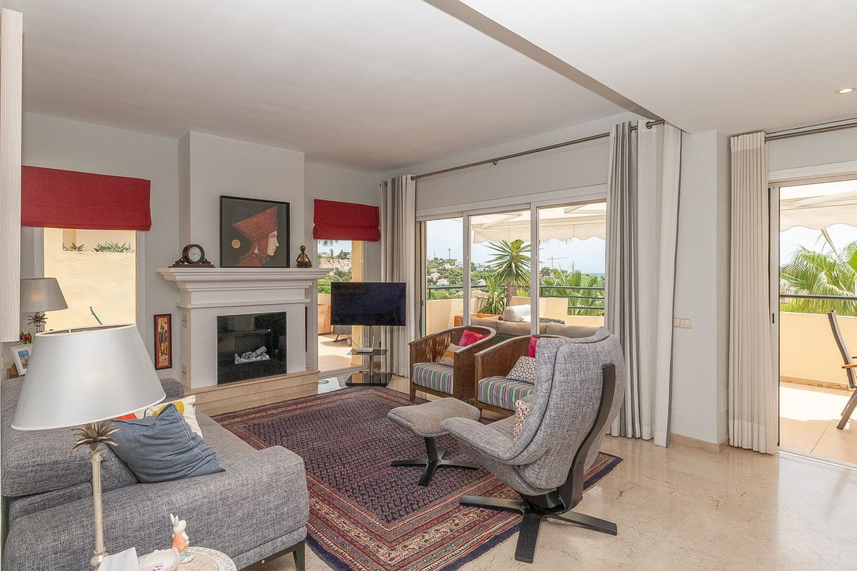 3 Bed Apartment for sale in Elviria Costa Del Sol, Málaga, Spain