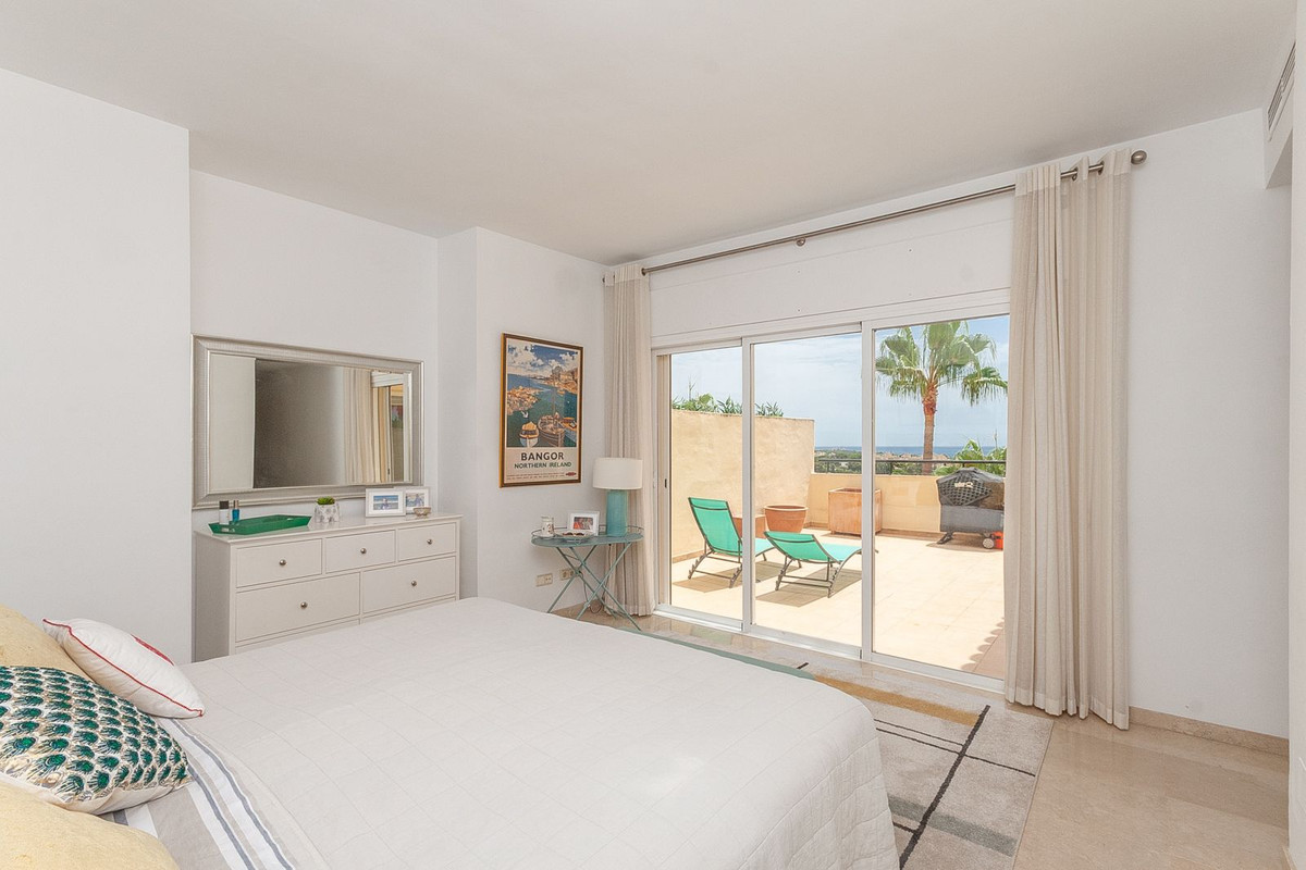 3 Bed Apartment for sale in Elviria Costa Del Sol, Málaga, Spain