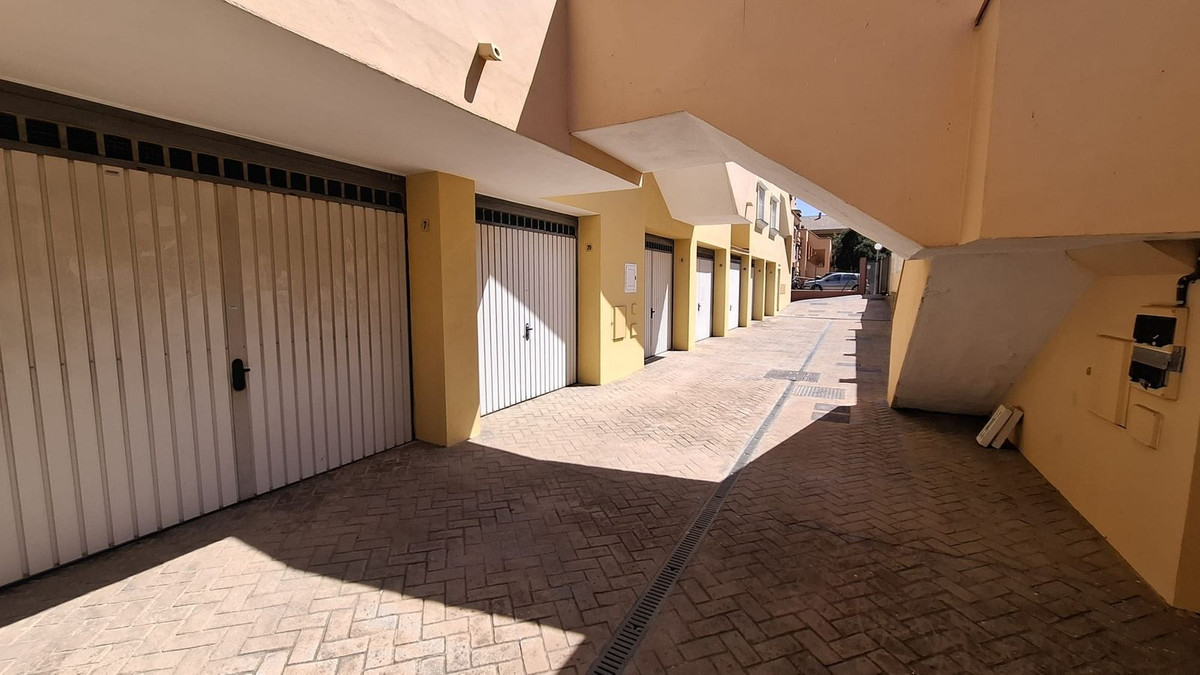 Se vende Apartamento en Planta Última de 2 dormitorios en Costa Del Sol, Málaga, España