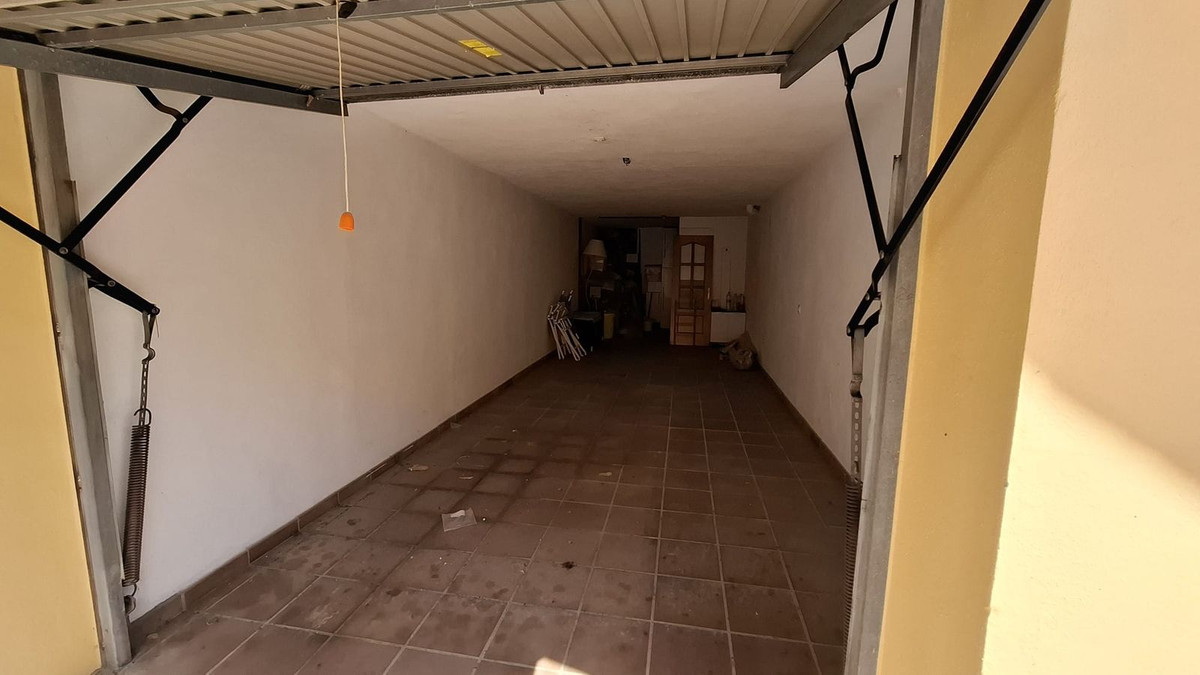 Se vende Apartamento en Planta Última de 2 dormitorios en Costa Del Sol, Málaga, España