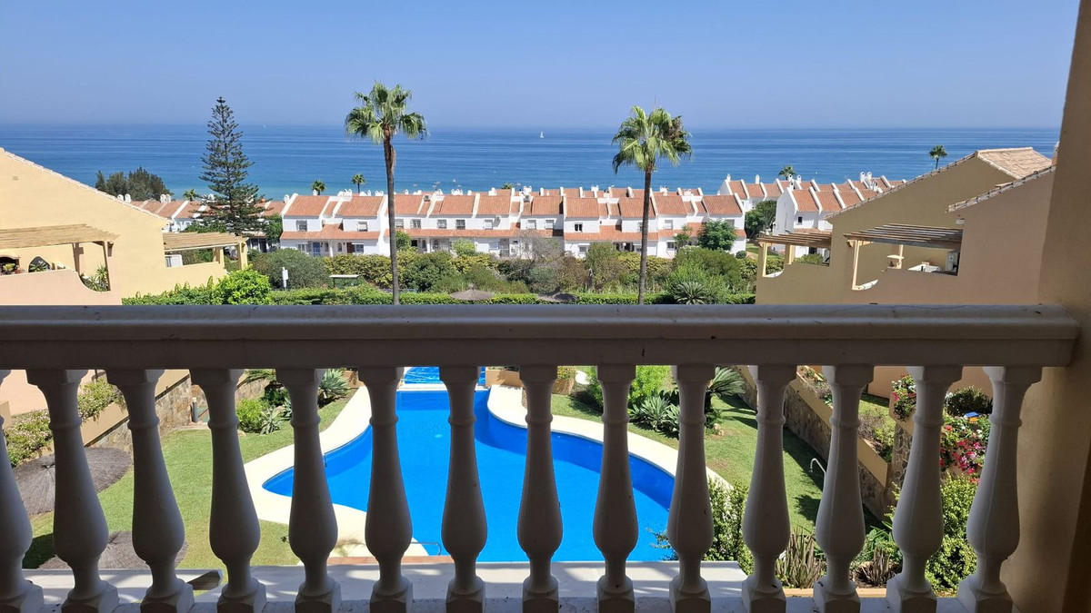 Se vende Apartamento en Planta Última de 2 dormitorios en Costa Del Sol, Málaga, España