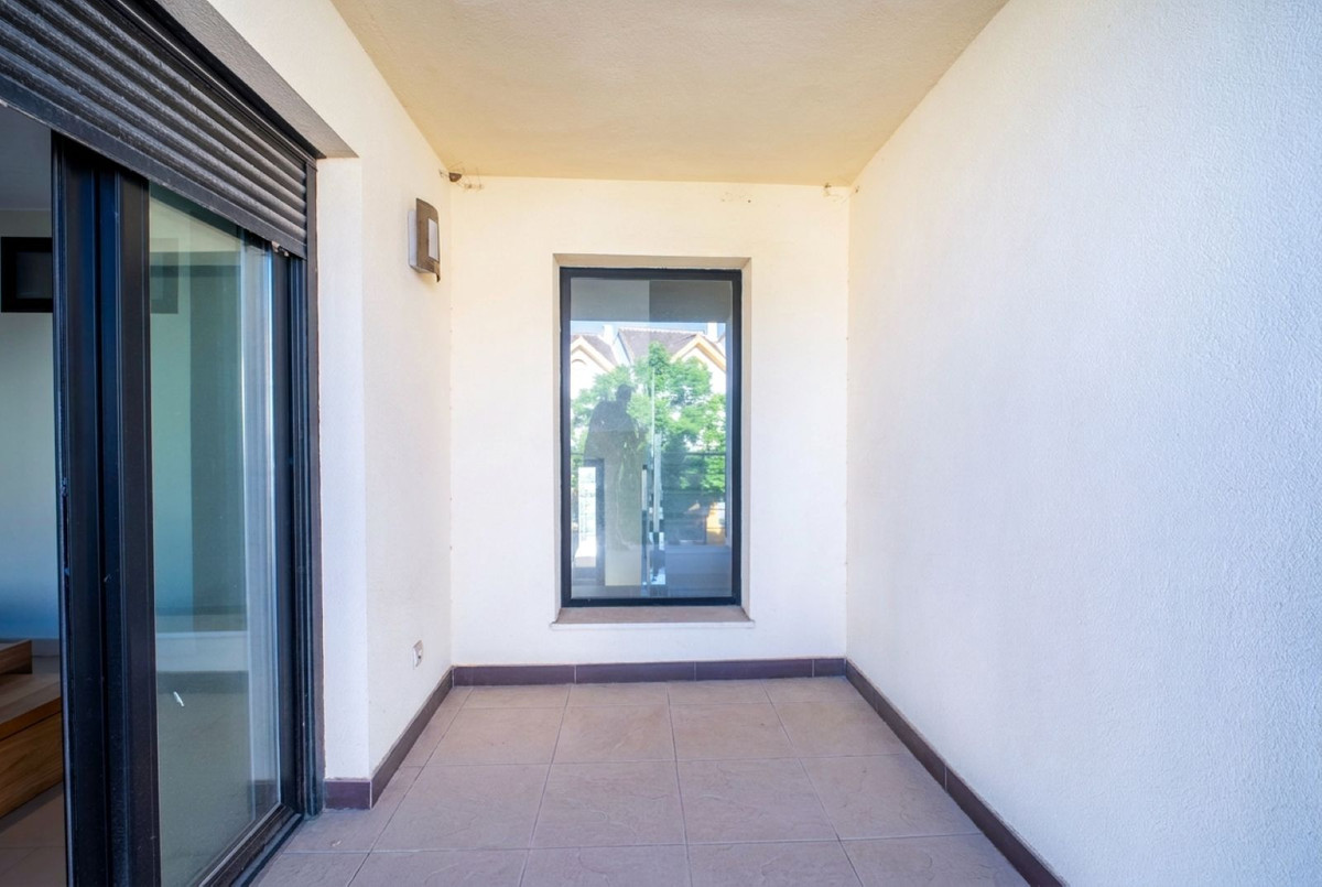 4 Bed Townhouse for sale in Estepona Costa Del Sol, Málaga, Spain