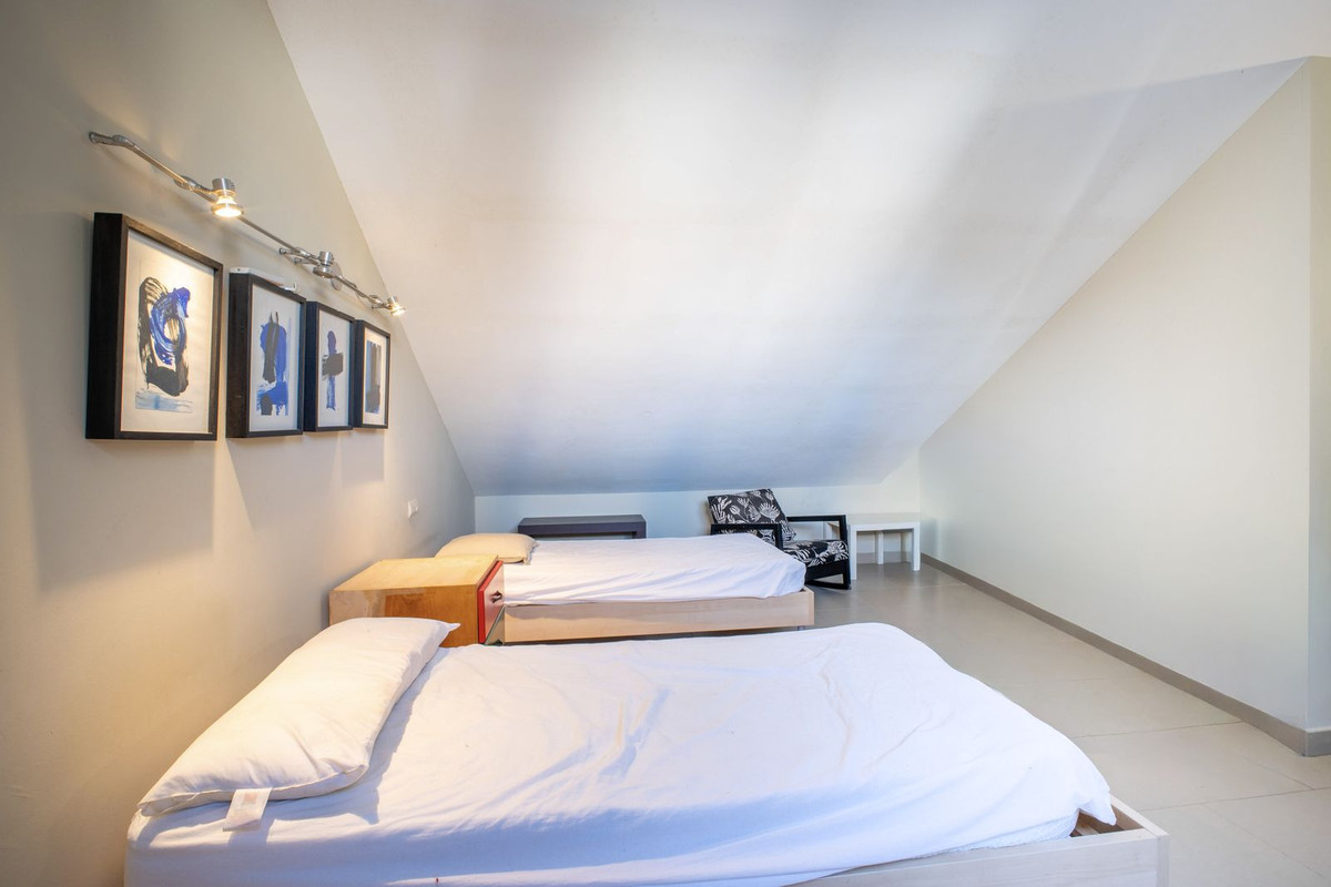 4 Bed Townhouse for sale in Estepona Costa Del Sol, Málaga, Spain