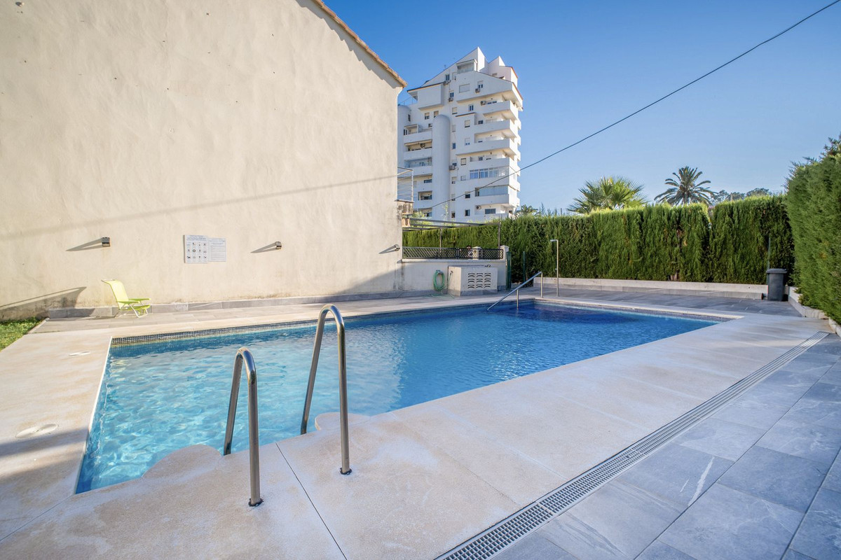4 Bed Townhouse for sale in Estepona Costa Del Sol, Málaga, Spain