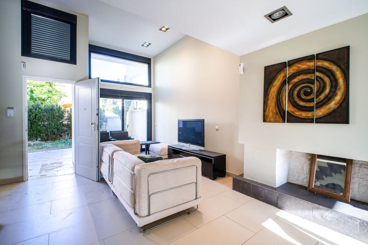4 Bed Townhouse for sale in Estepona Costa Del Sol, Málaga, Spain