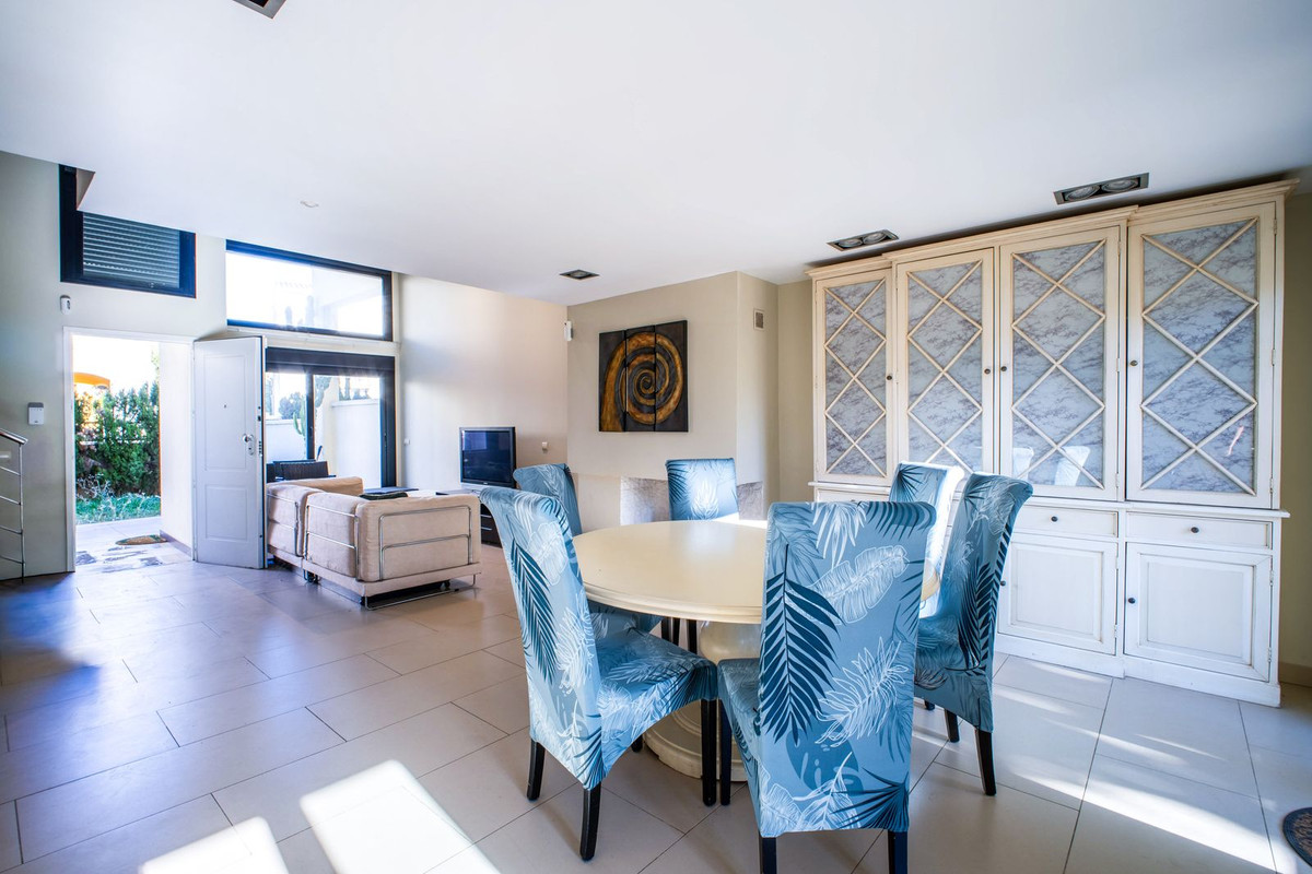 4 Bed Townhouse for sale in Estepona Costa Del Sol, Málaga, Spain