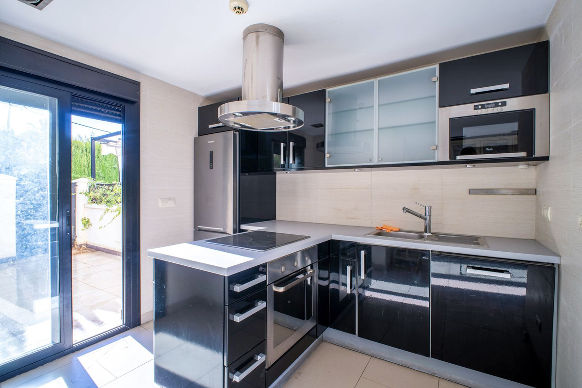 4 Bed Townhouse for sale in Estepona Costa Del Sol, Málaga, Spain