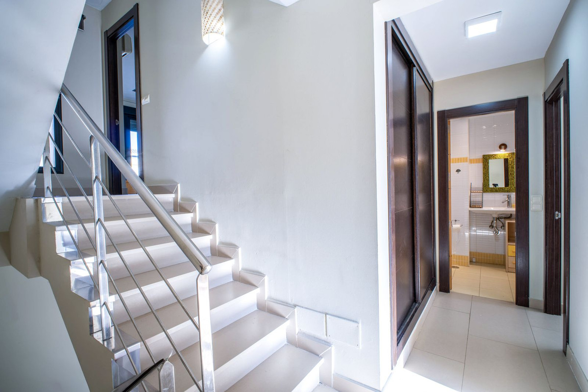 4 Bed Townhouse for sale in Estepona Costa Del Sol, Málaga, Spain