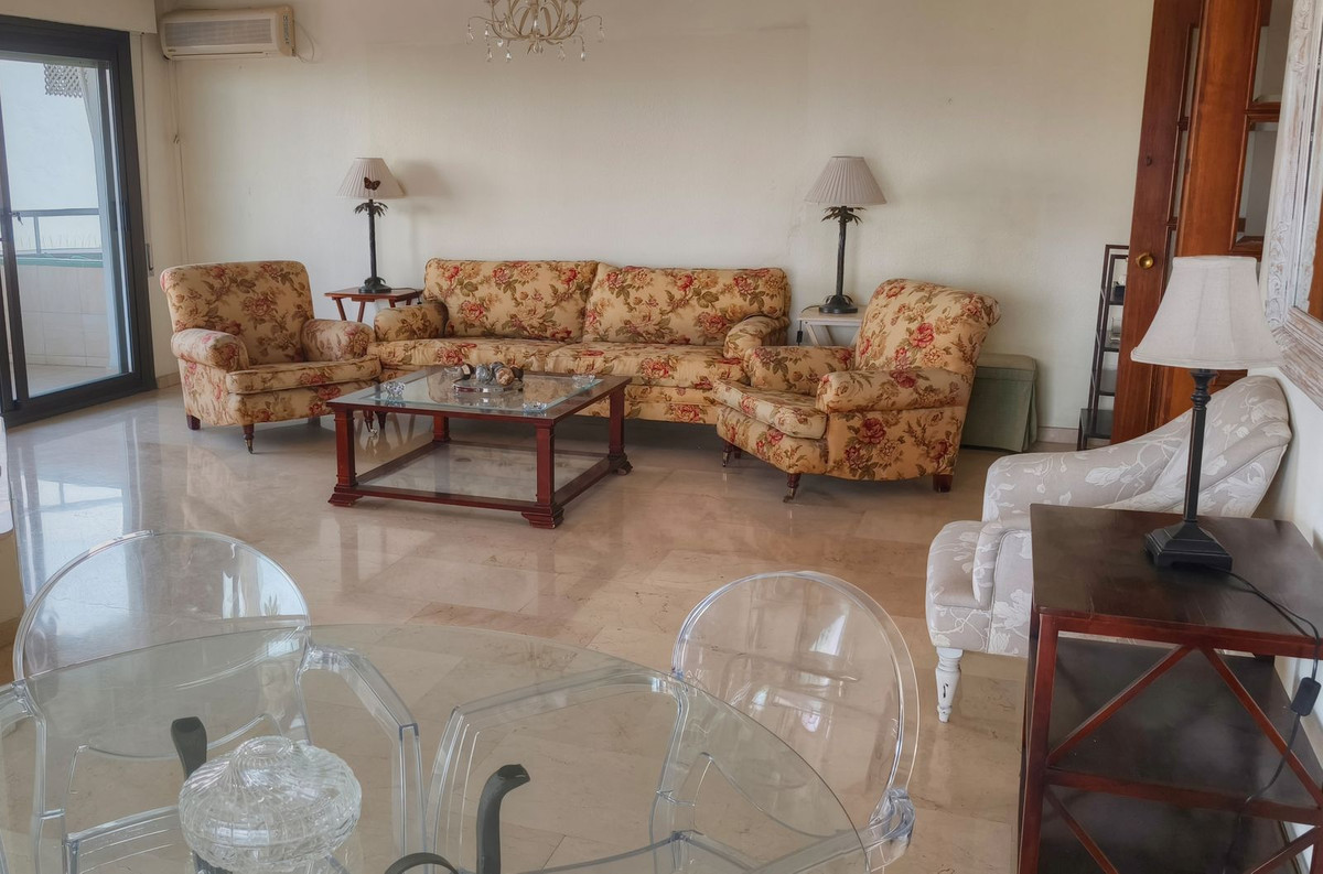 4 Bed Apartment for sale in San Pedro De Alcántara Costa Del Sol, Málaga, Spain