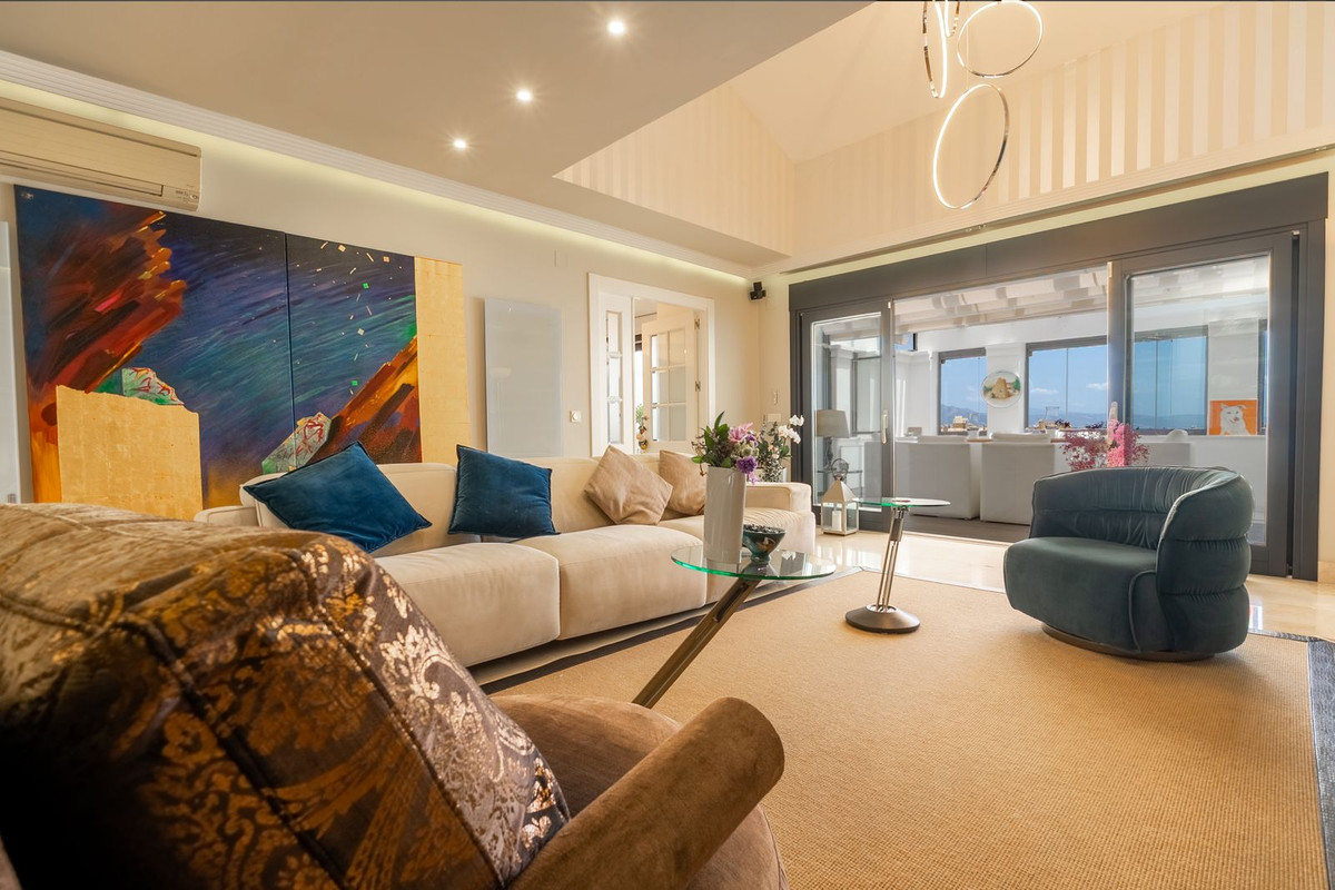 2 Bed Apartment for sale in San Pedro De Alcántara Costa Del Sol, Málaga, Spain