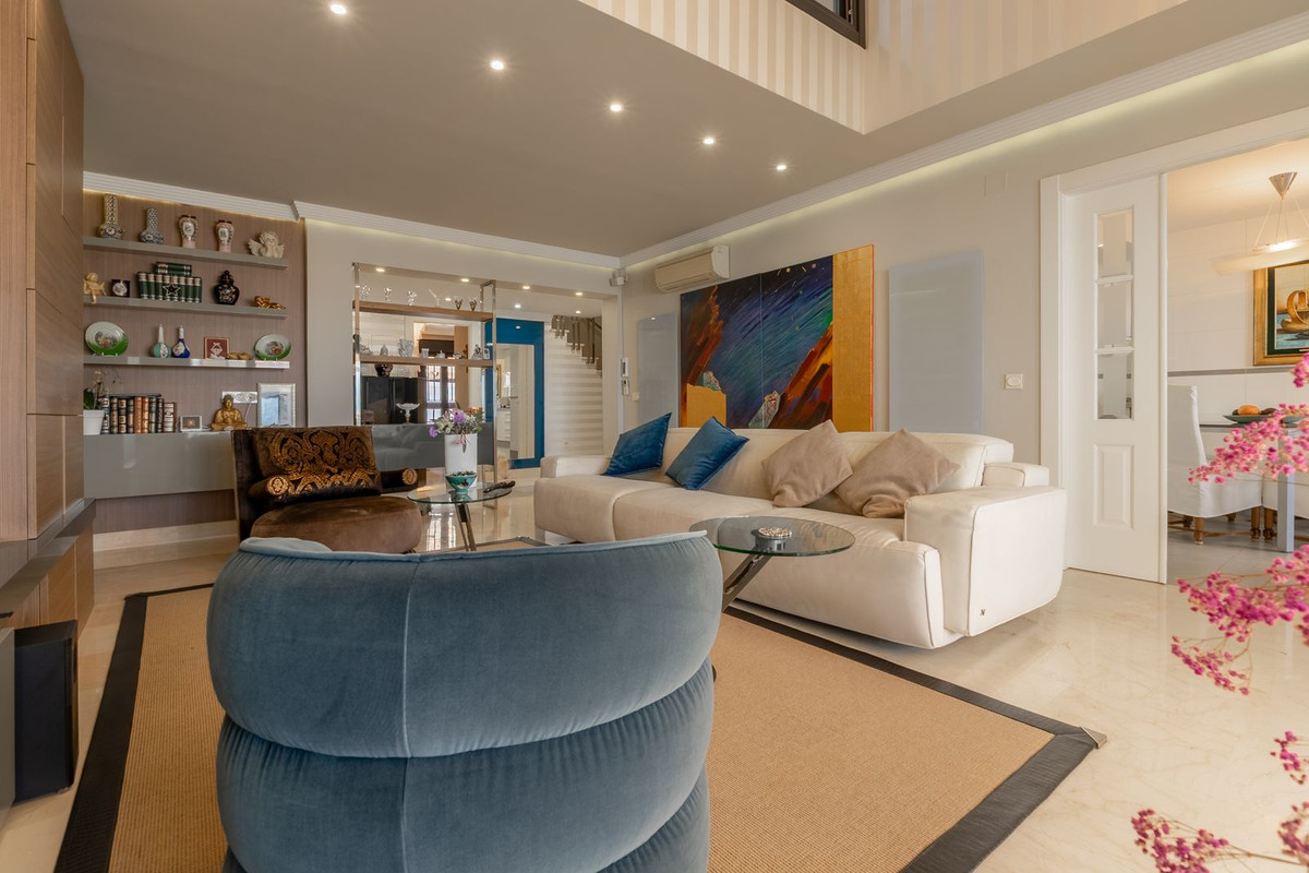 2 Bed Apartment for sale in San Pedro De Alcántara Costa Del Sol, Málaga, Spain