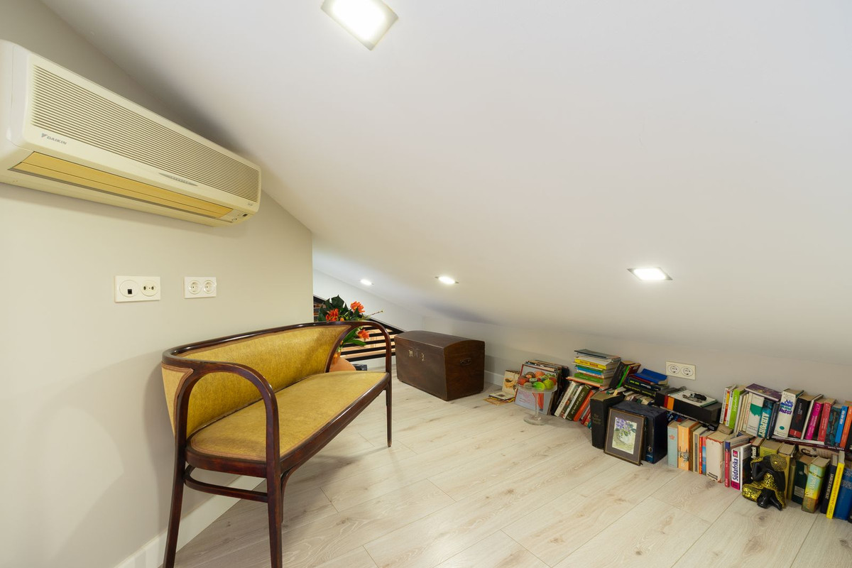 2 Bed Apartment for sale in San Pedro De Alcántara Costa Del Sol, Málaga, Spain