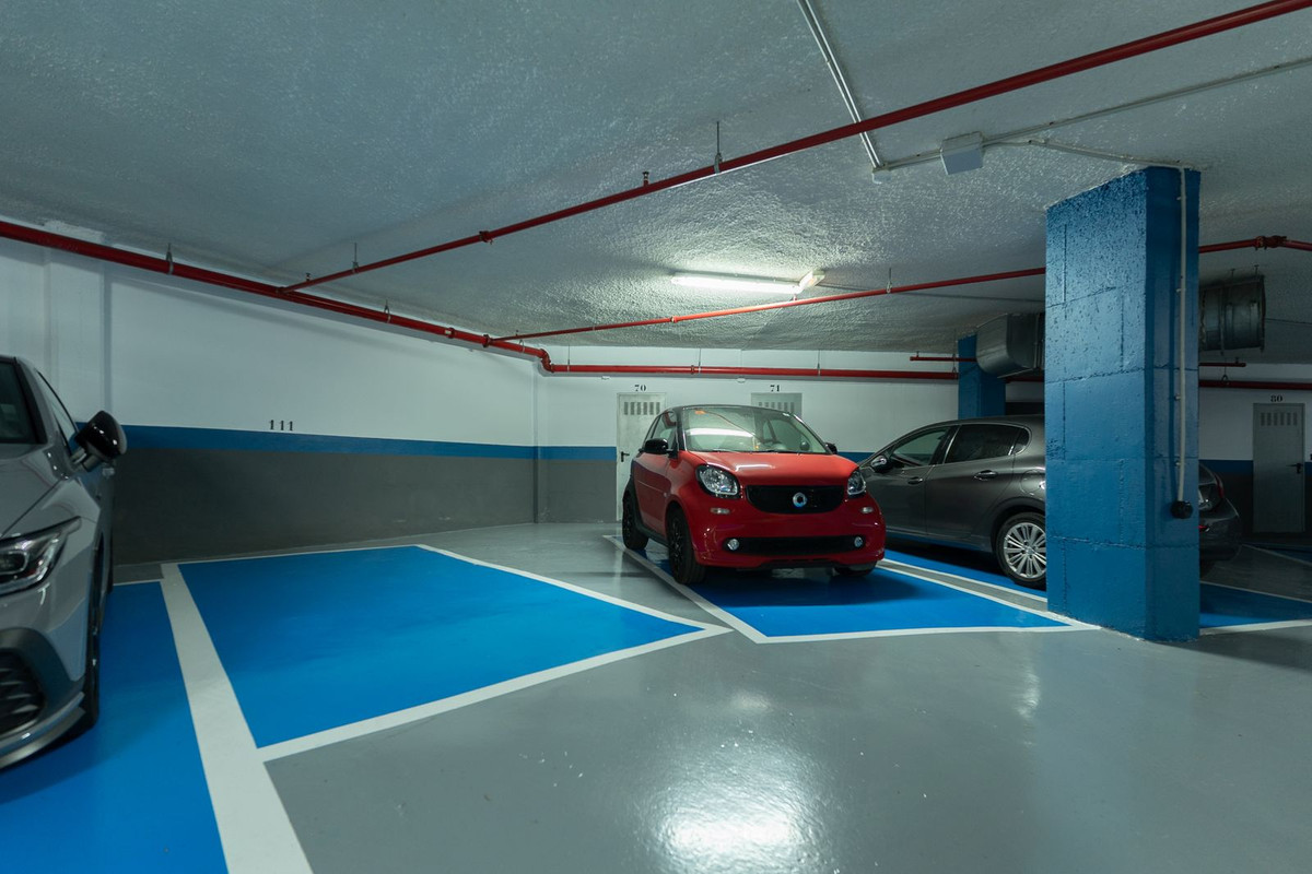 2 Bed Apartment for sale in San Pedro De Alcántara Costa Del Sol, Málaga, Spain