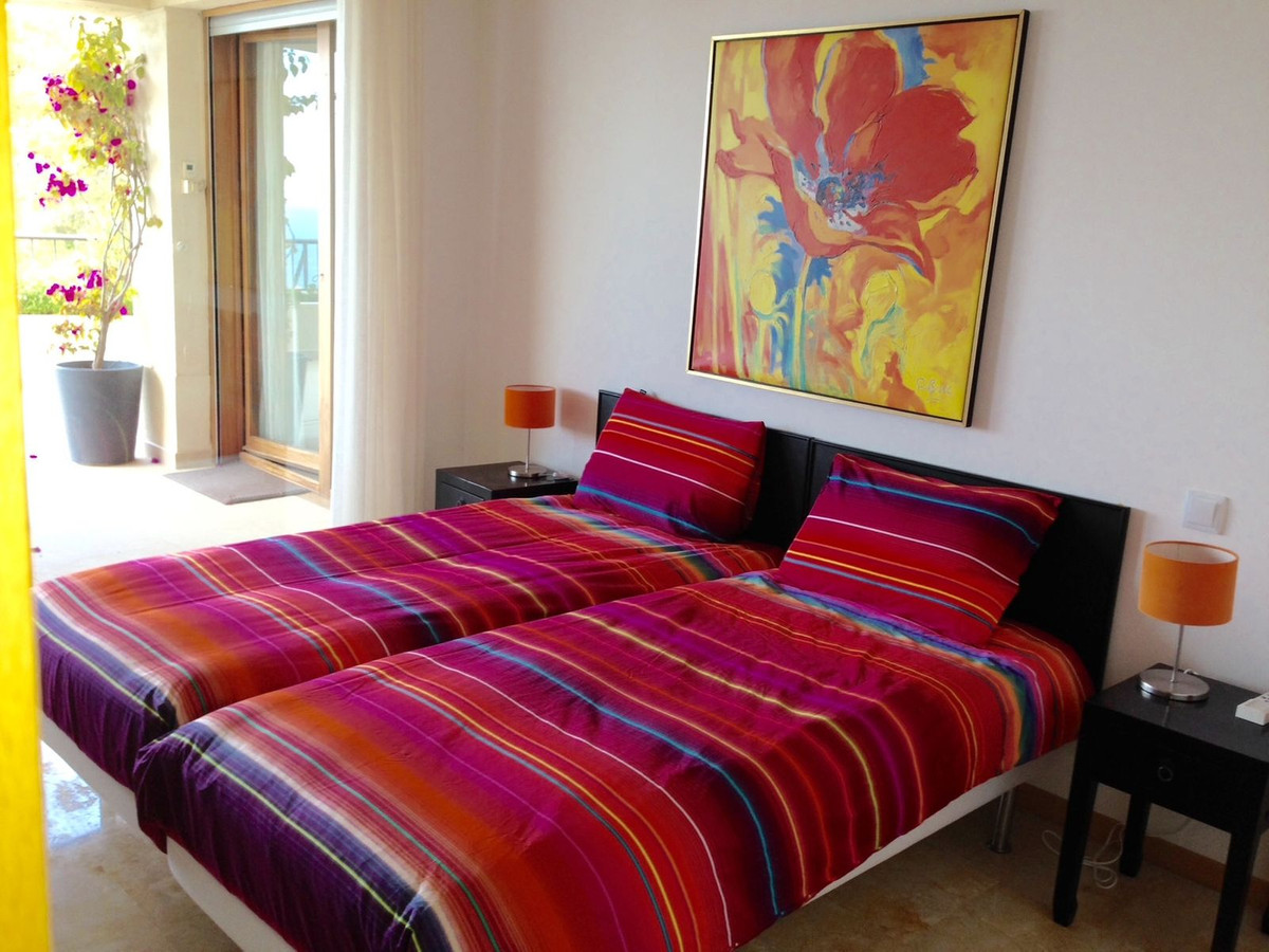Se vende Apartamento Planta Media de 3 dormitorios en Costa Del Sol, Málaga, España