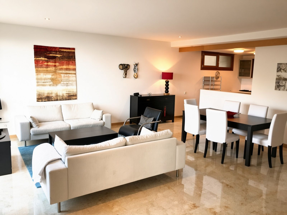 Se vende Apartamento Planta Media de 3 dormitorios en Costa Del Sol, Málaga, España