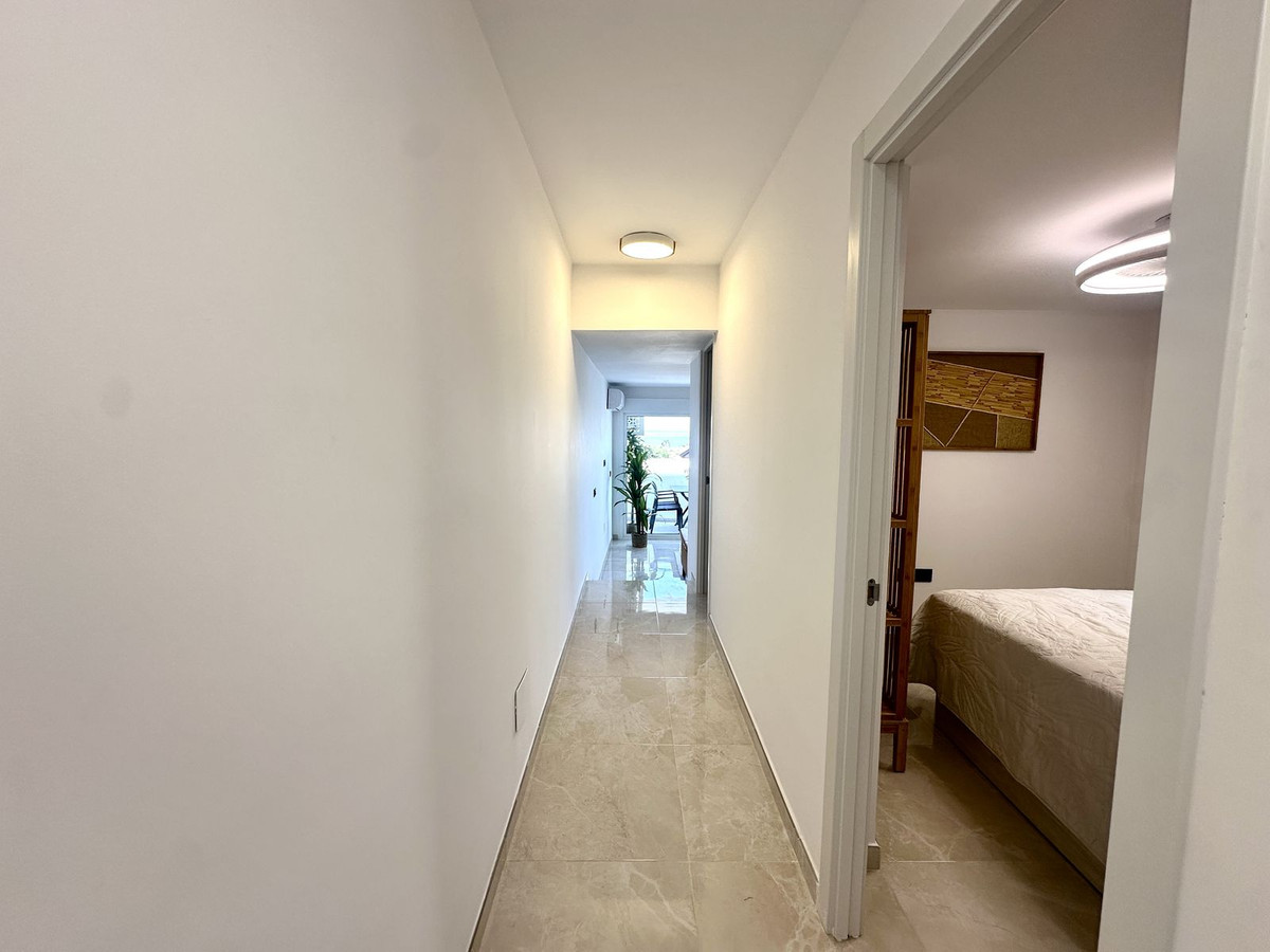 Se vende Apartamento Planta Media de 2 dormitorios en Costa Del Sol, Málaga, España