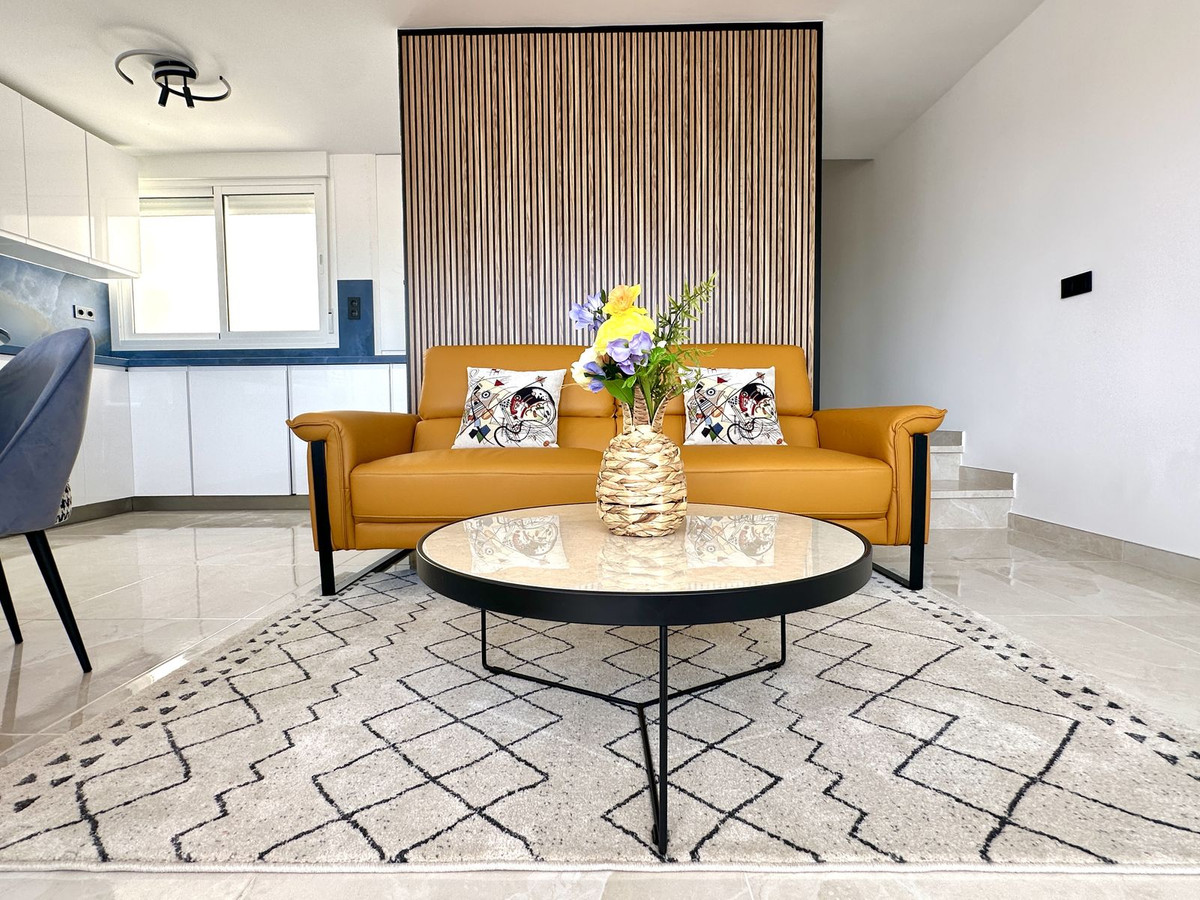 Se vende Apartamento Planta Media de 2 dormitorios en Costa Del Sol, Málaga, España