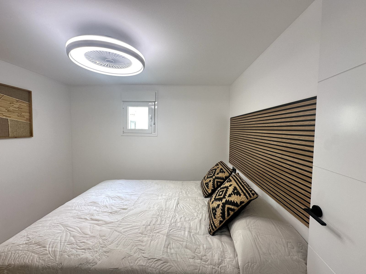 Se vende Apartamento Planta Media de 2 dormitorios en Costa Del Sol, Málaga, España
